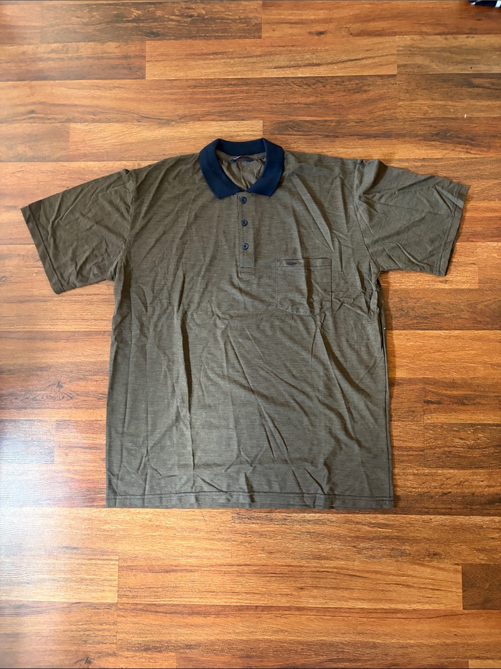Men's Olive Green Polo Shirt with Navy Collar